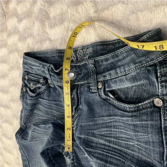 Antique Rivet Women’s Raw Hem Embellished Jeans Size 28 - Picture 12 of 15